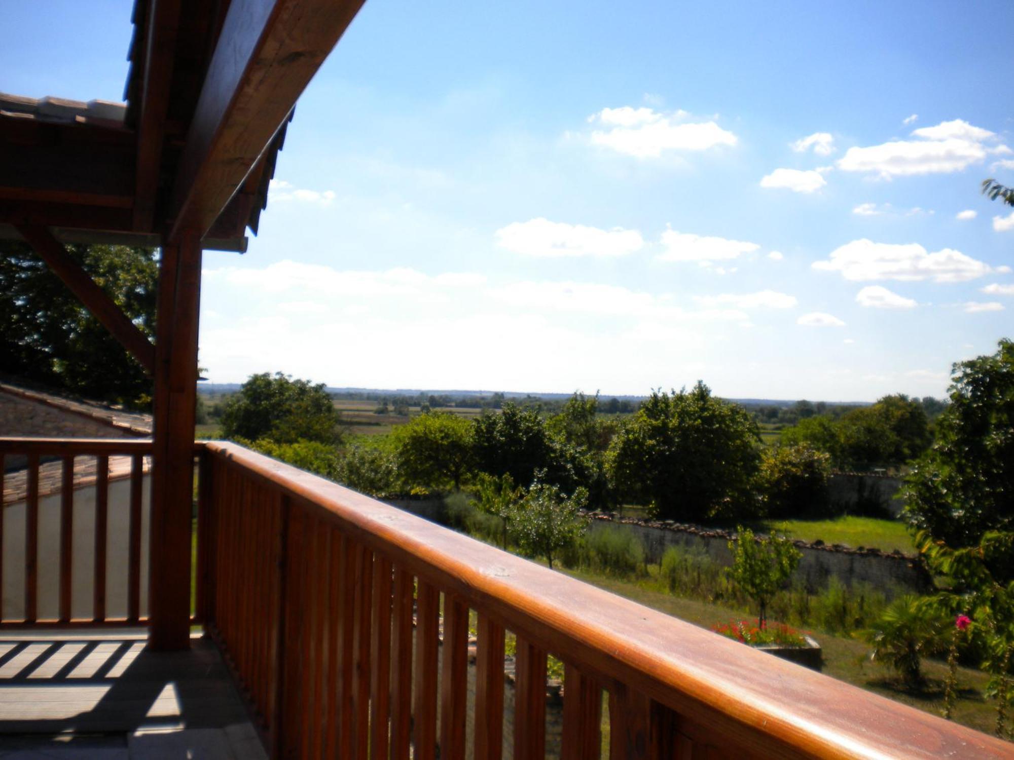 Au Col De Cygne Apartment Blanzac-les-Matha Bagian luar foto
